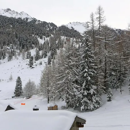 Mont Fort 16 Apartment *